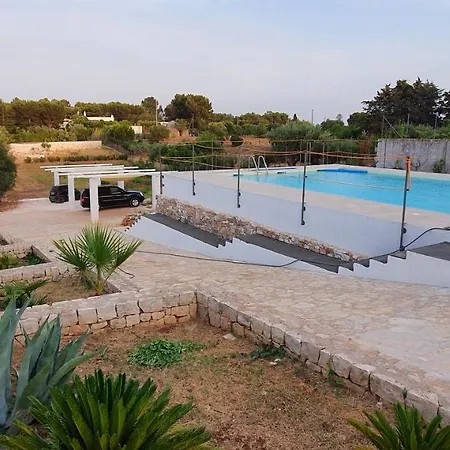 Casa de Férias Ostuni, La Romana Con Piscina Esclusiva 4 O 5 Ospiti Ostuni